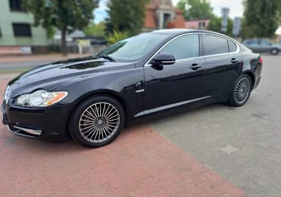 Jaguar XF cena 45000 przebieg: 157000, rok produkcji 2010 z Szamotuły małe 46